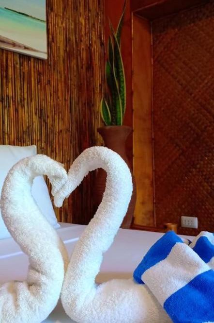 ג'נרל לונה Sol Y Mar Beach Resort מראה חיצוני תמונה